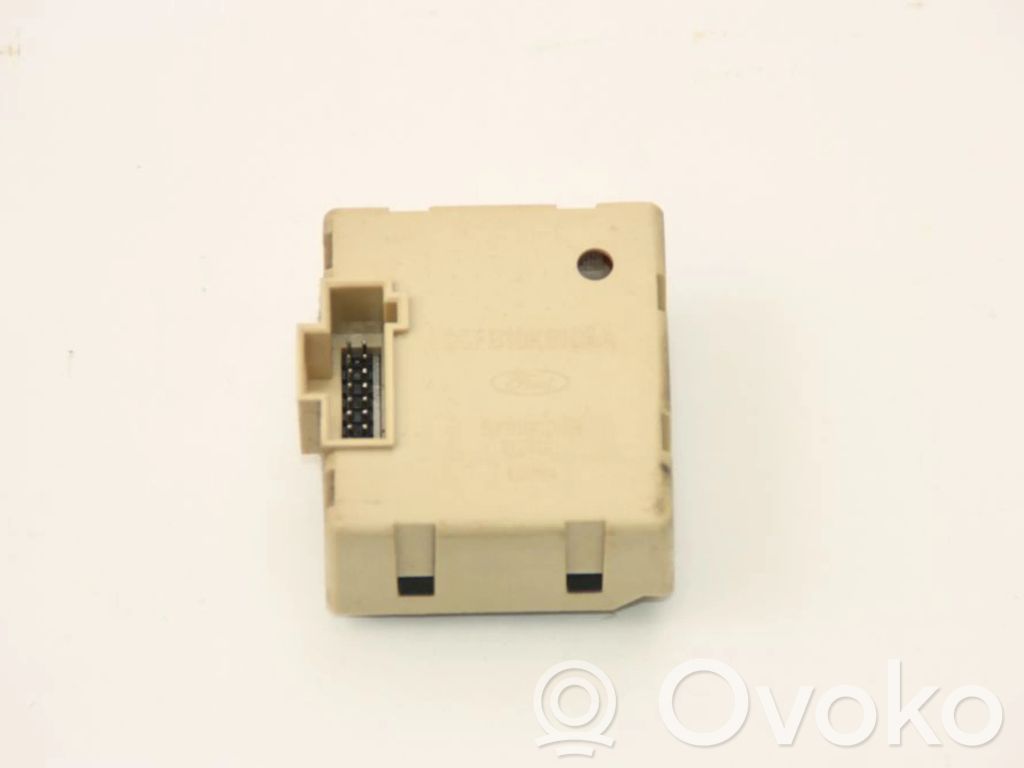 Unité de commande console centrale   96FB10K910AA,96FB10K910AA,1018304,1018304,96FB10K910AA