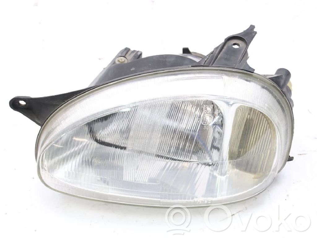 Opel Corsa B Phare frontale 