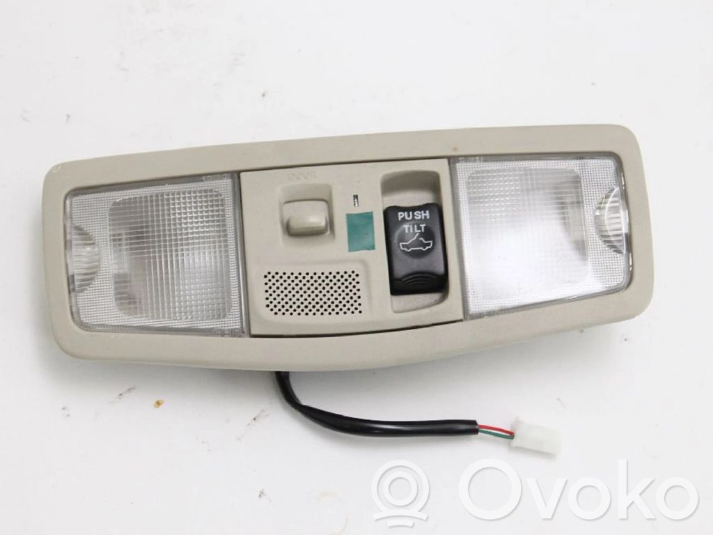 Luz interna puerta delantera   8401A009,8401A009,5869A001,5869A001,8401A009