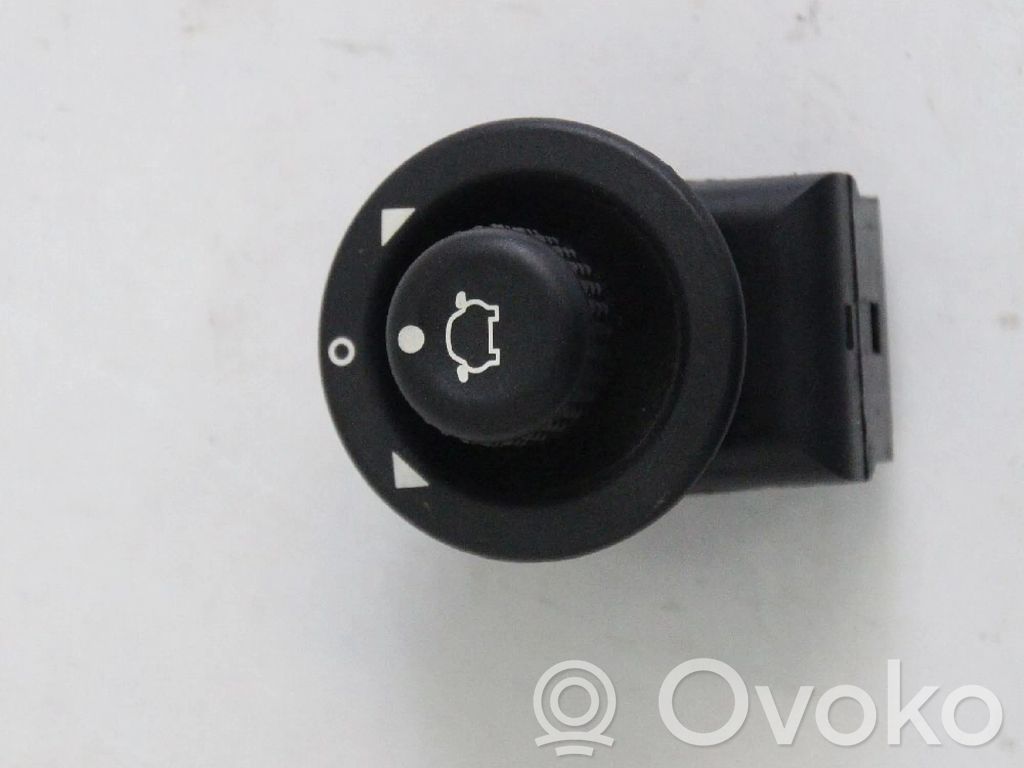 Wing mirror switch   93BG17B676BB,93BG17B676BB,93BG17B676BB