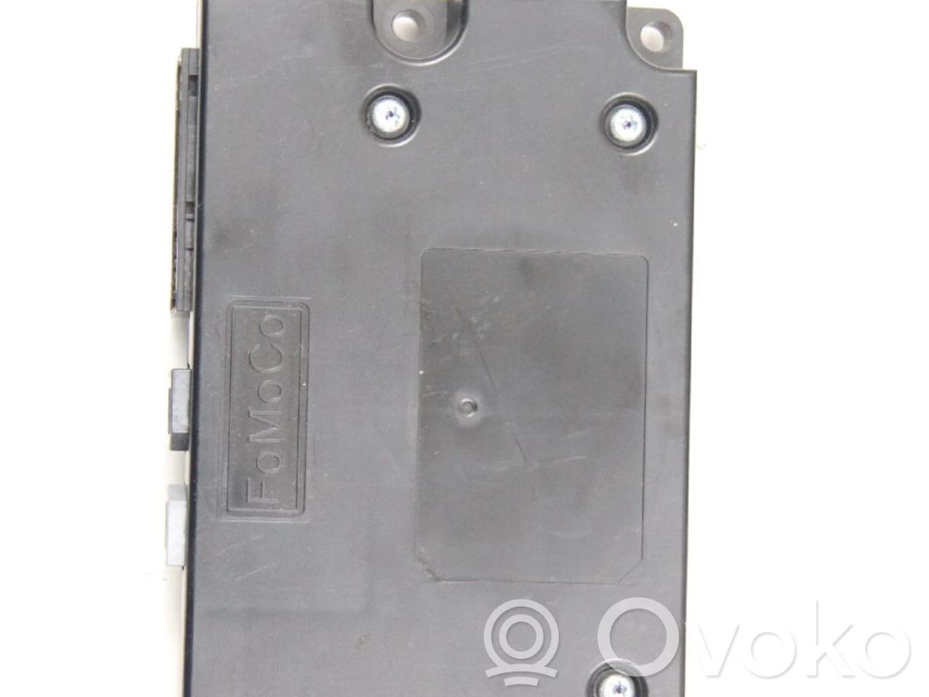Ford Fiesta Central console control unit 