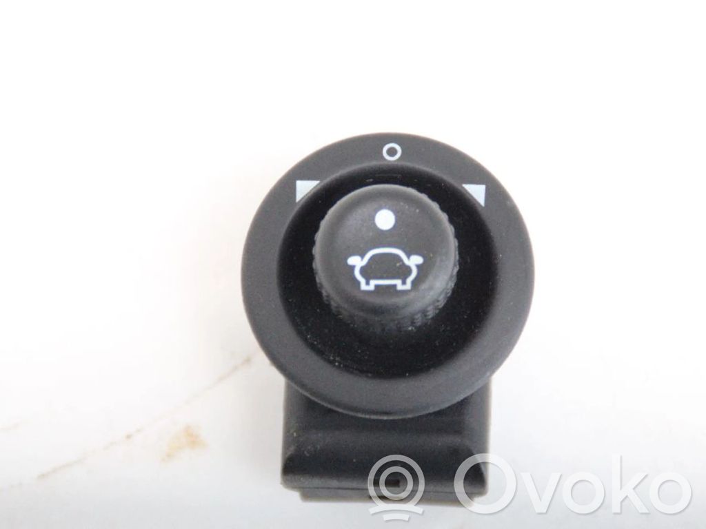 Interruptor del espejo lateral   93BG17B676BB,93BG17B676BB,4495427,93BG17B676BB