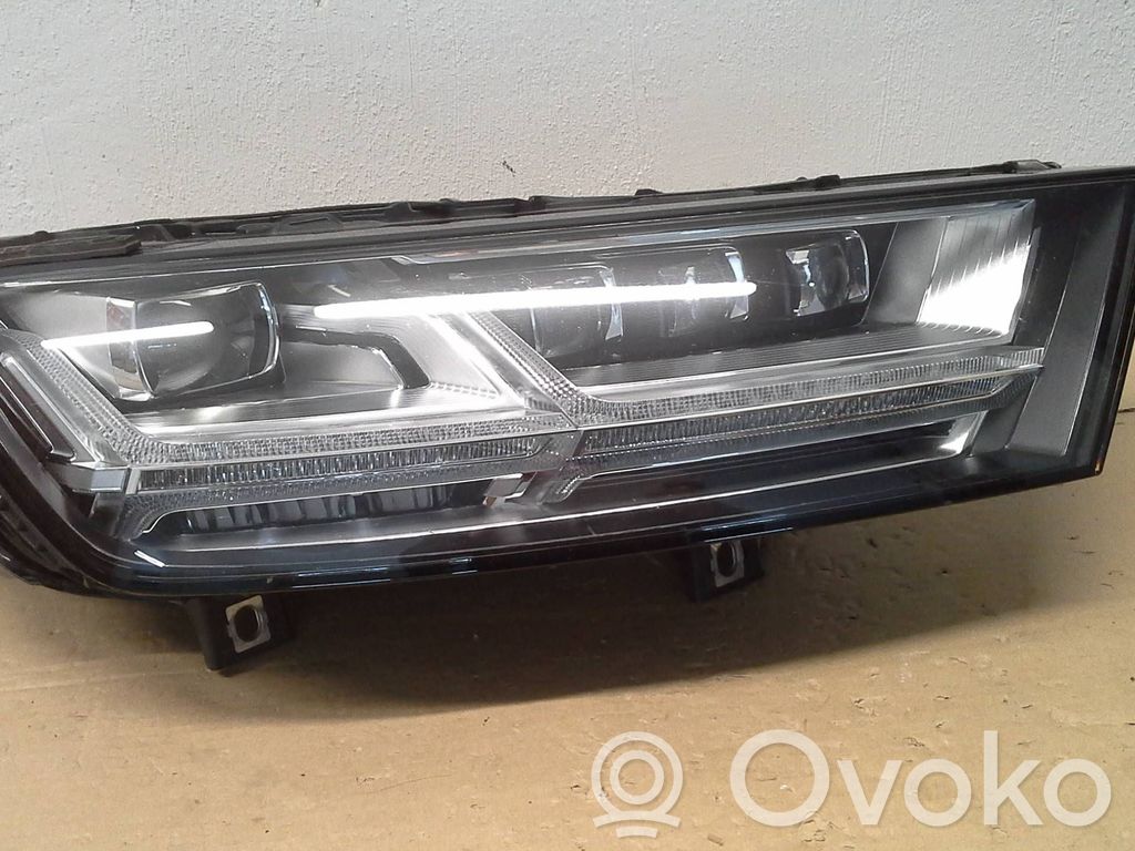 Audi Q7 4M Scheinwerfer 