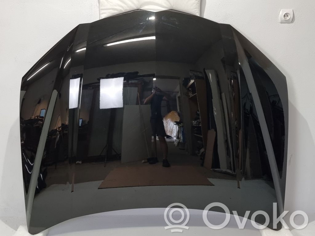 Lamborghini Urus Dzinēja pārsegs (vāks) 