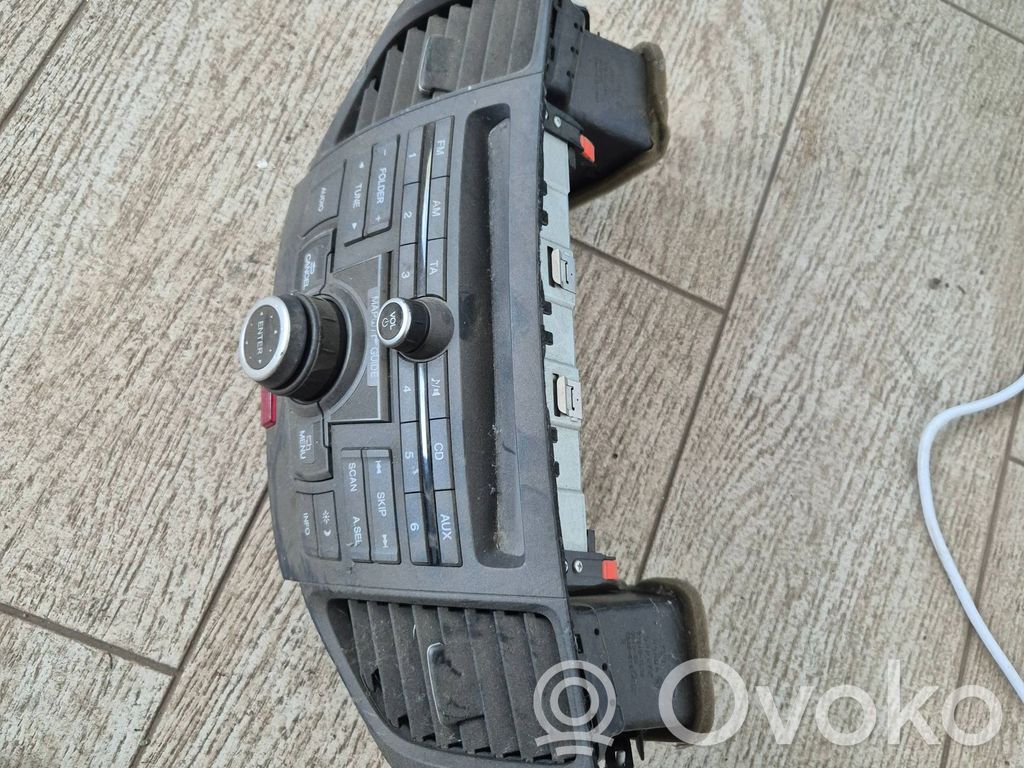 Honda Accord Panel / Radioodtwarzacz CD/DVD/GPS 