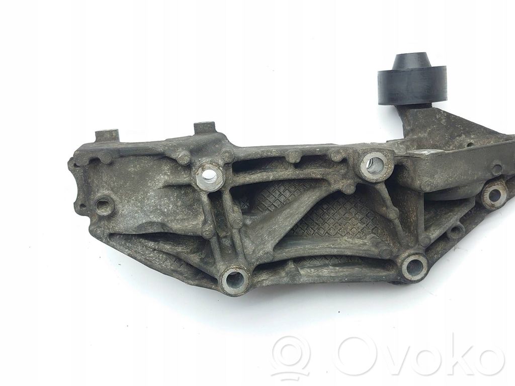 Renault Master III Generator/alternator bracket 