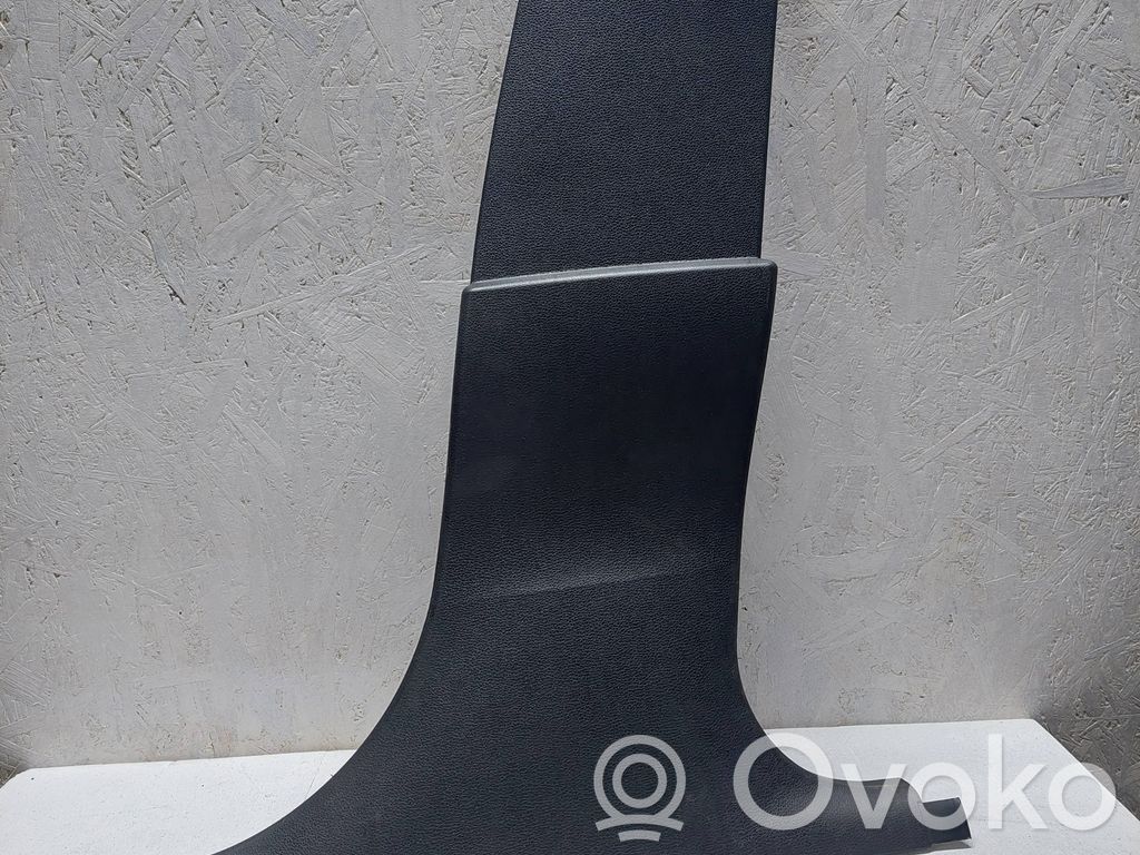 (B) pillar trim (bottom)   7027090,52850610