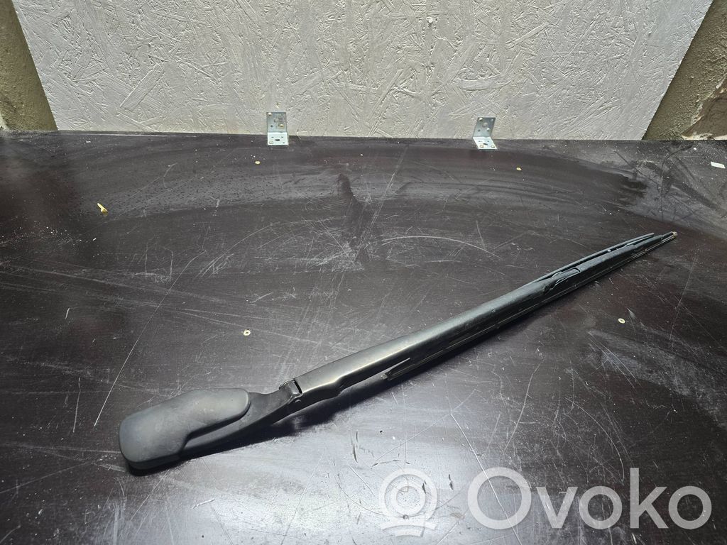 BMW 7 E65 E66 Wischerarm vorne 