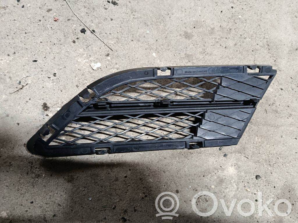 BMW 3 E90 E91 Front bumper lower grill 