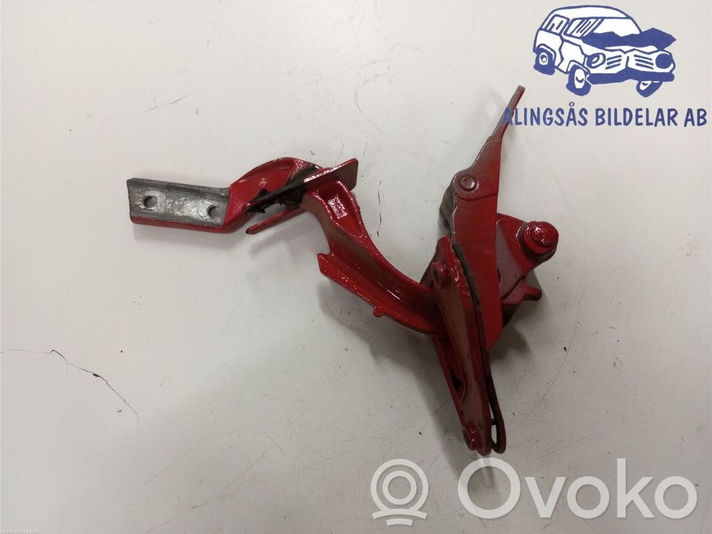 Volvo 850 Tailgate/trunk/boot hinge 