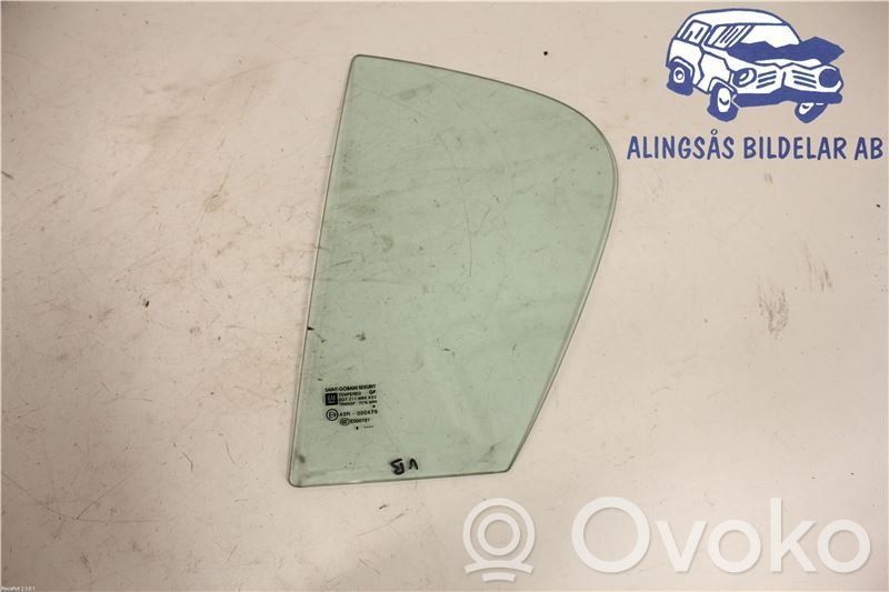 Opel Corsa D Ventanilla de ventilación de la puerta trasera 