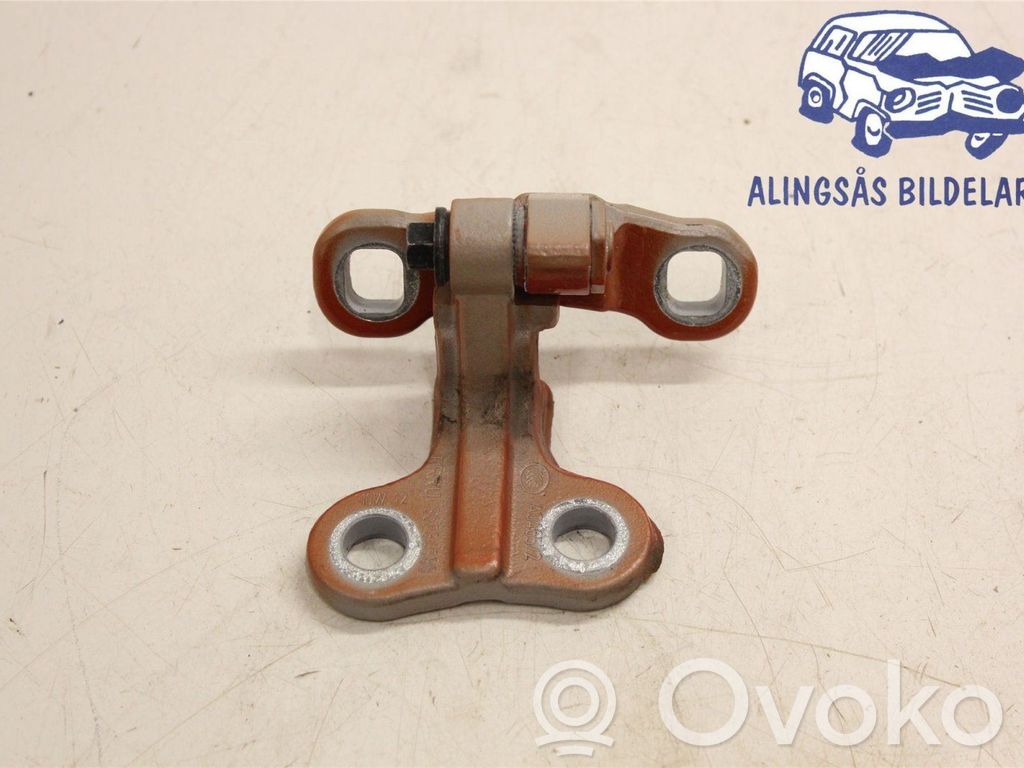 Front door upper hinge   30784896