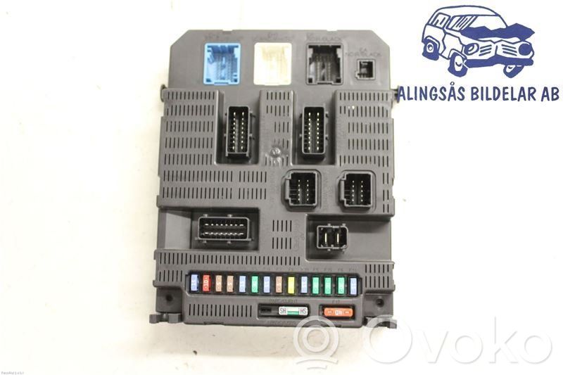 Peugeot 207 Fuse module 