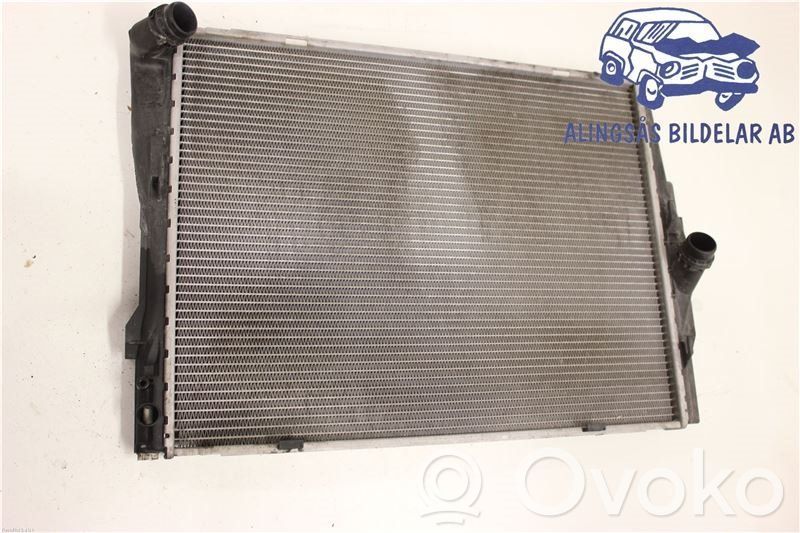 BMW 3 E90 E91 Coolant radiator 