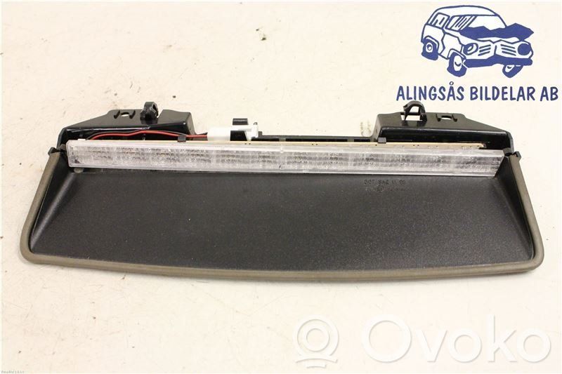 Third/center stoplight   1X4313A613BA
