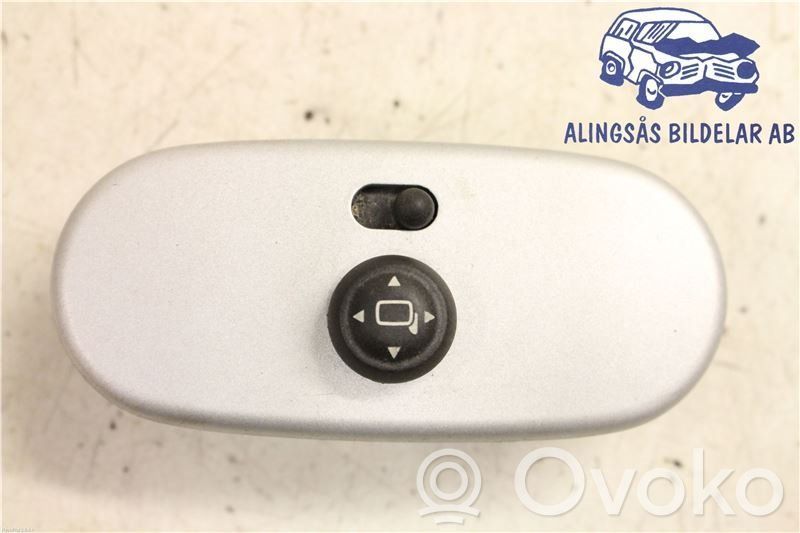 Wing mirror switch   6915123