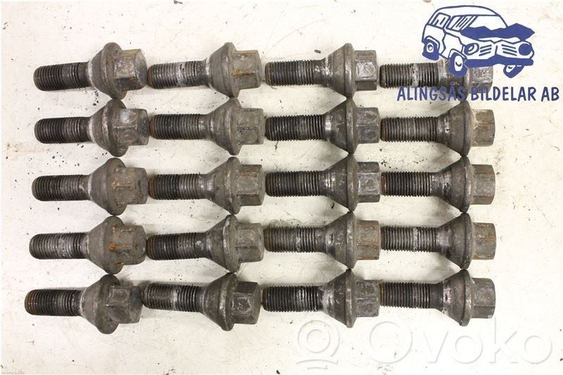 Nuts/bolts