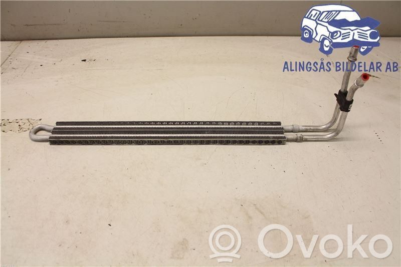 BMW 3 E92 E93 Vairo stiprintuvo radiatorius 
