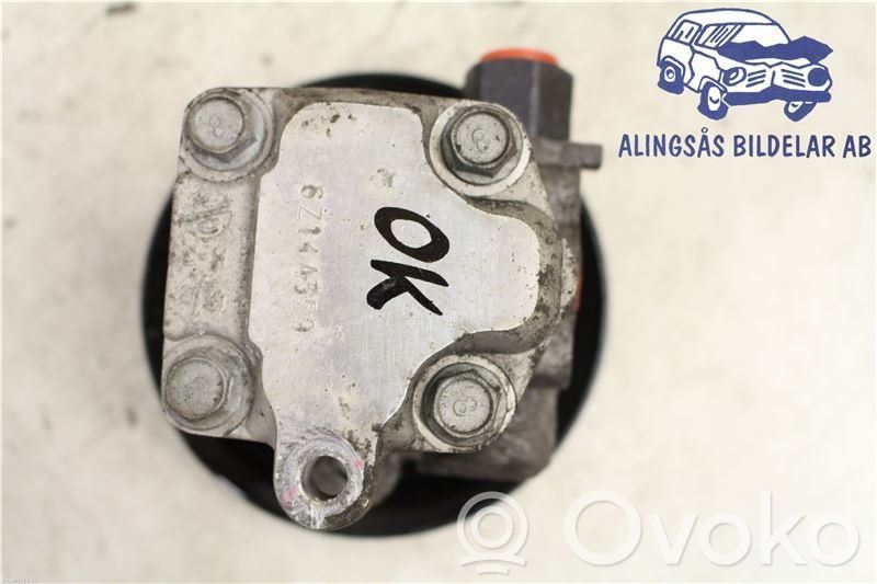 KIA Sorento Ohjaustehostimen pumppu 