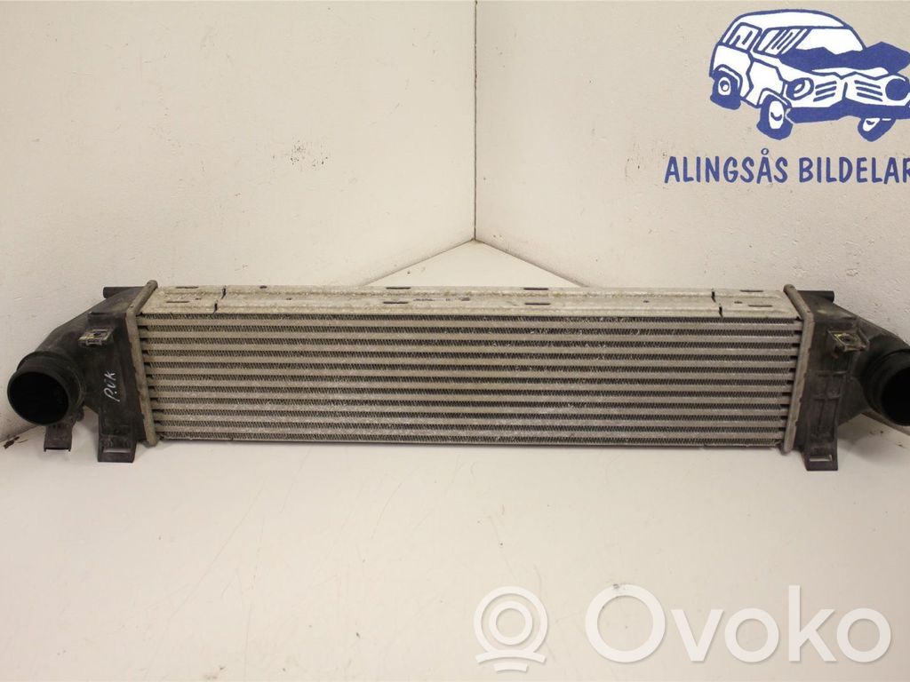 Volvo V70 Interkūlerio radiatorius 