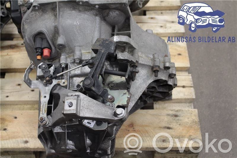 Volvo V50 Manualna 5-biegowa skrzynia biegów 