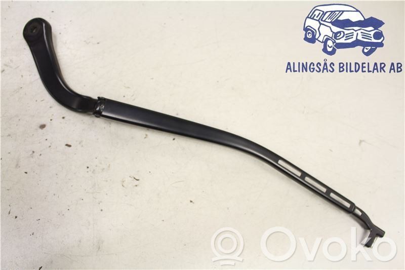 BMW 3 E90 E91 Front wiper blade arm 