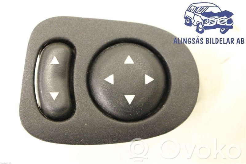 Wing mirror switch   735443199