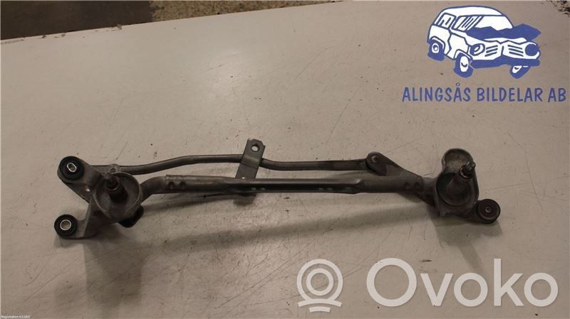 Mazda 5 Front wiper linkage 