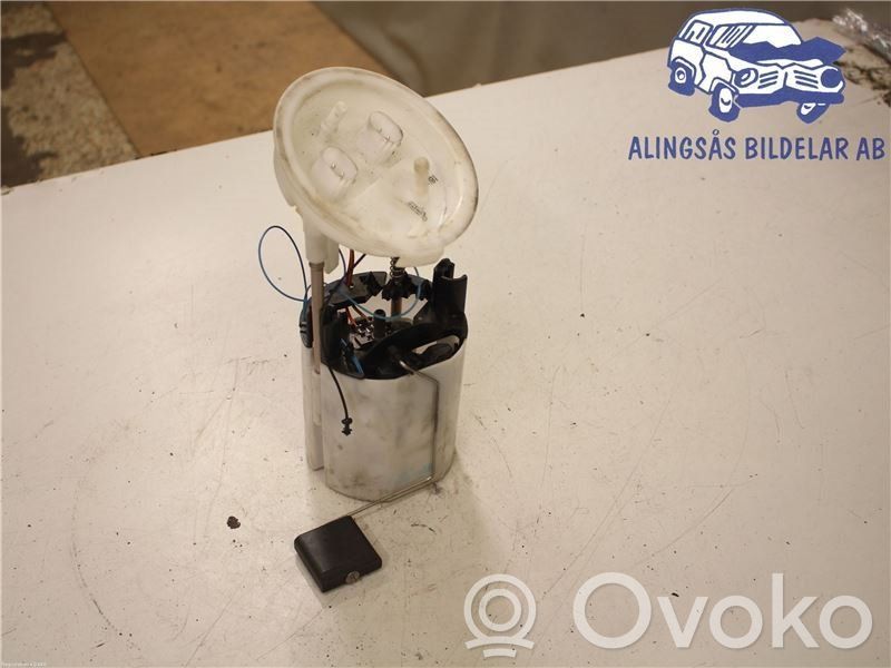 BMW 3 E90 E91 Fuel injection high pressure pump 
