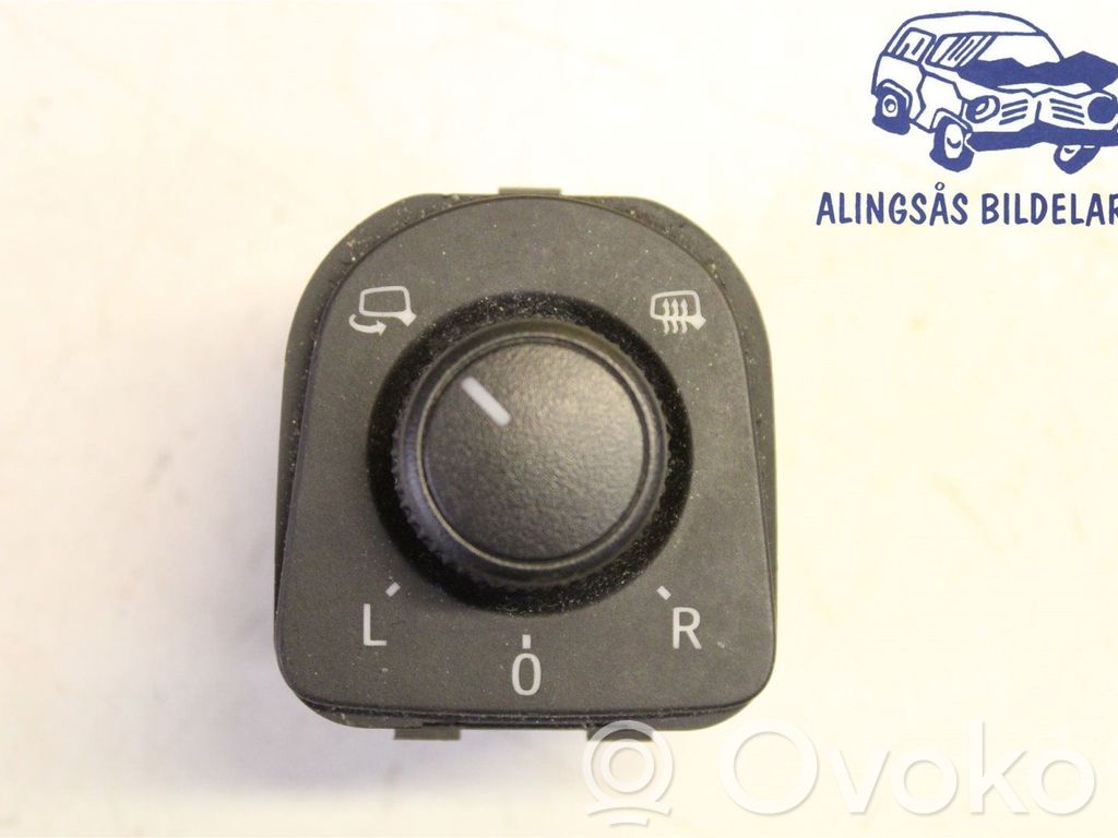 Seat Leon (5F) Wing mirror switch 