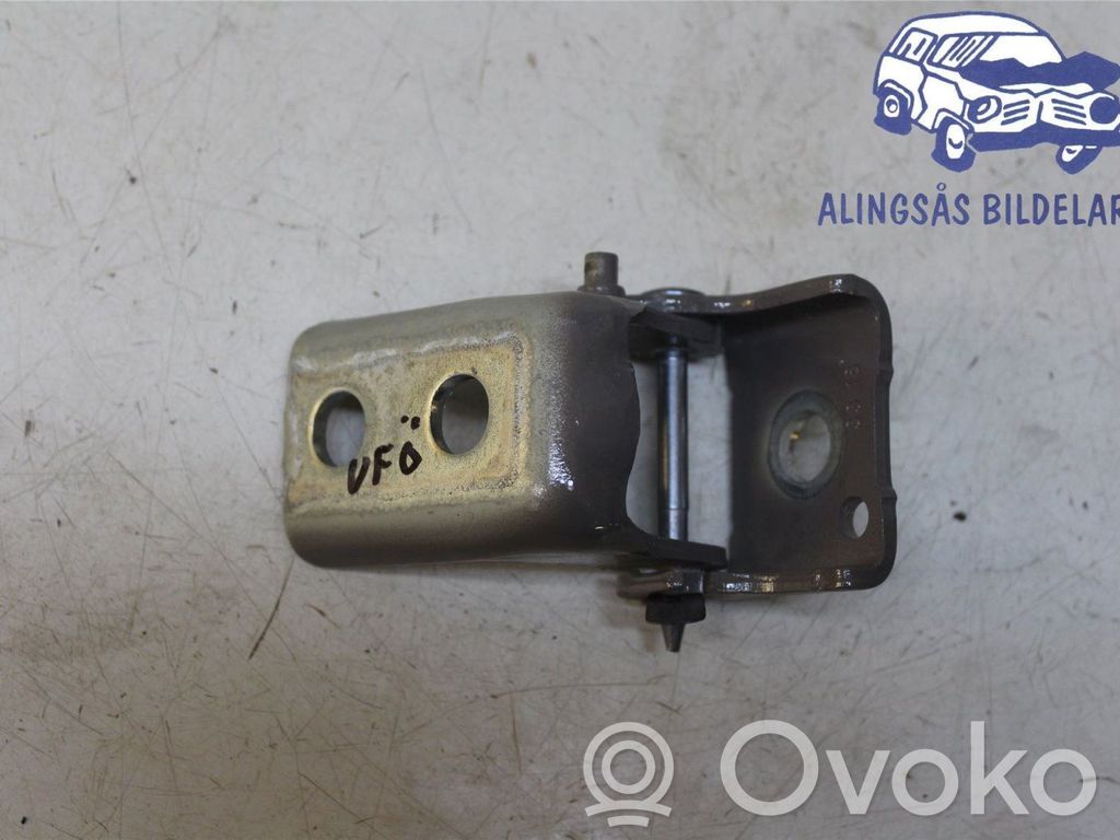 Front door upper hinge