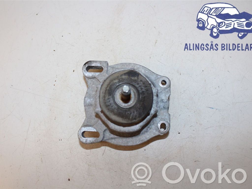 Ford Transit Engine mounting bracket 