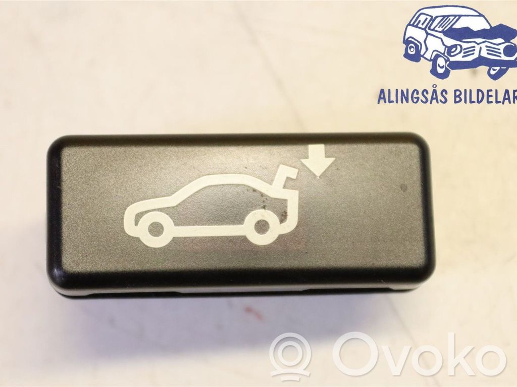 Tailgate/boot open switch button   61318375580,8375580,8375580