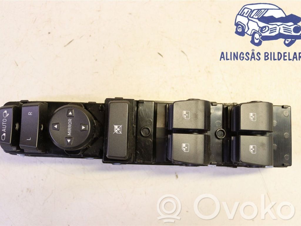 Hyundai i30 Electric window control switch 