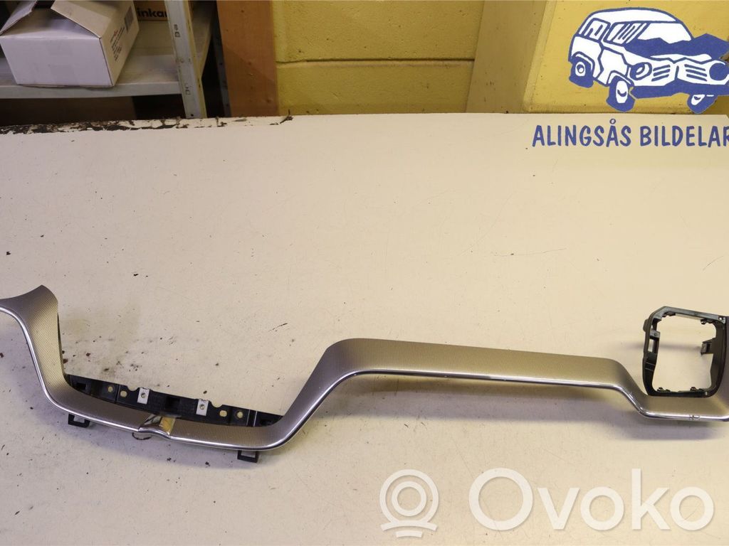 Volvo XC90 Dekoratyvinė apdailos juostelė 