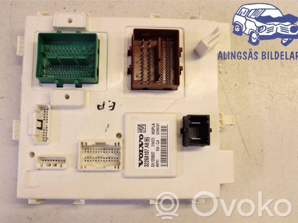 Volvo XC40 Fuse module 