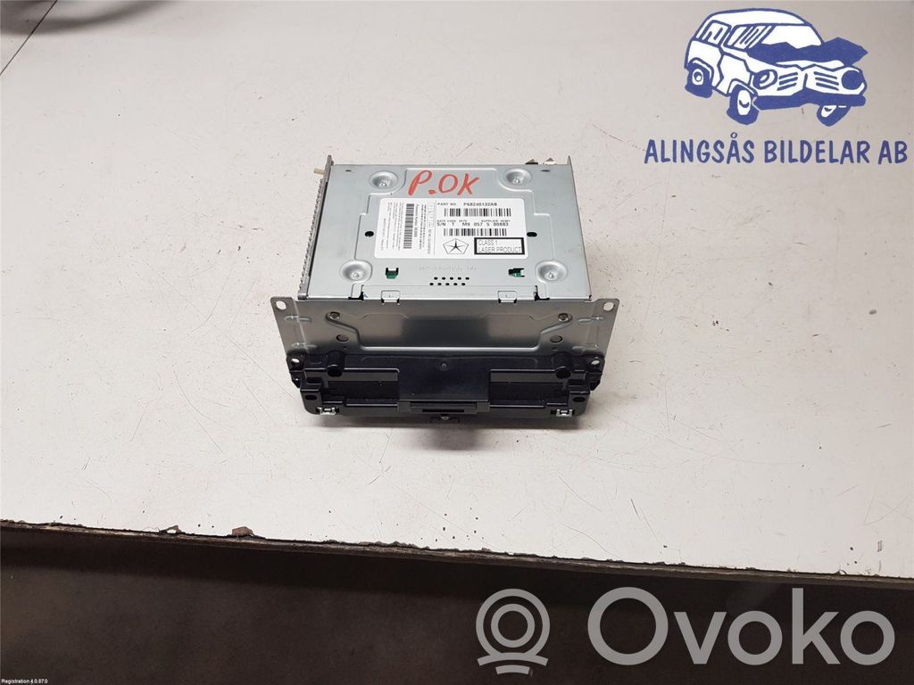 Fiat Freemont Panel / Radioodtwarzacz CD/DVD/GPS 