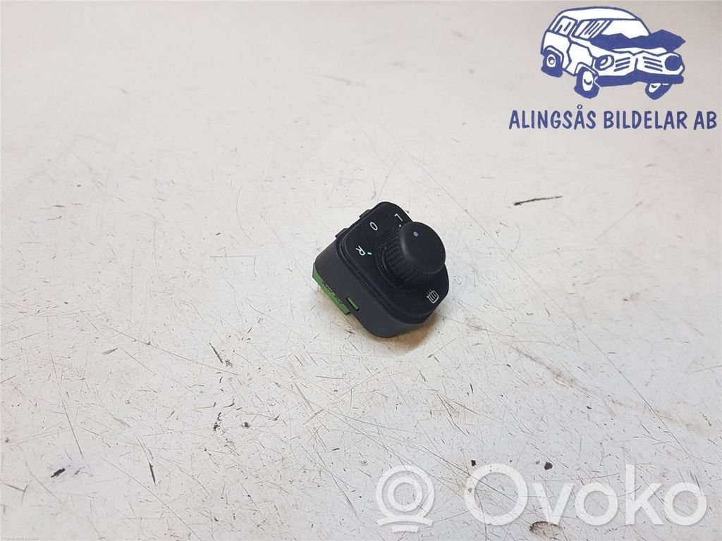Volkswagen Amarok Interruptor del espejo lateral 