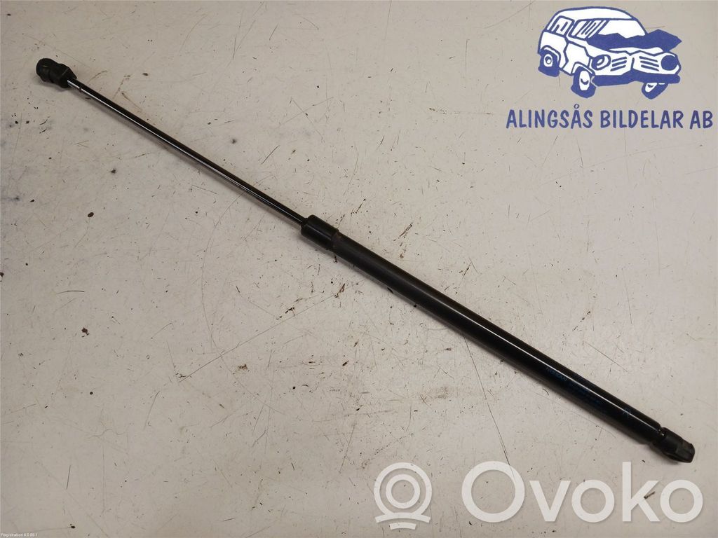 Nissan Note (E12) Tailgate strut 