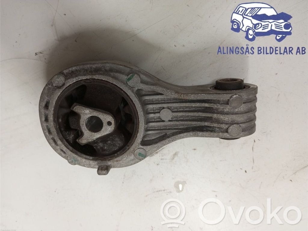 Peugeot Expert Engine mounting bracket 