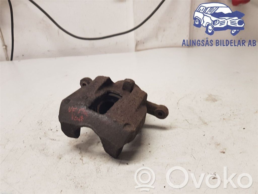 Mercedes-Benz A W169 Zacisk hamulcowy przedni 
