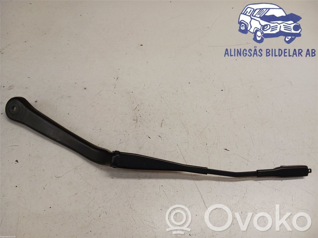BMW 3 E92 E93 Front wiper blade arm 