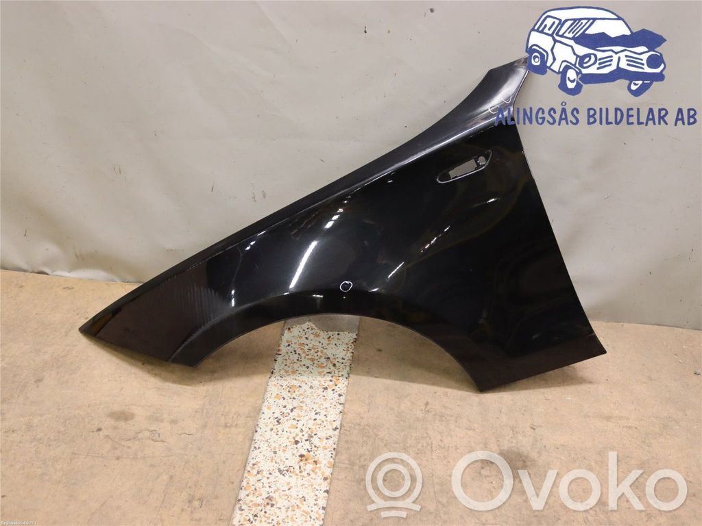 BMW 1 F20 F21 Sparnas 
