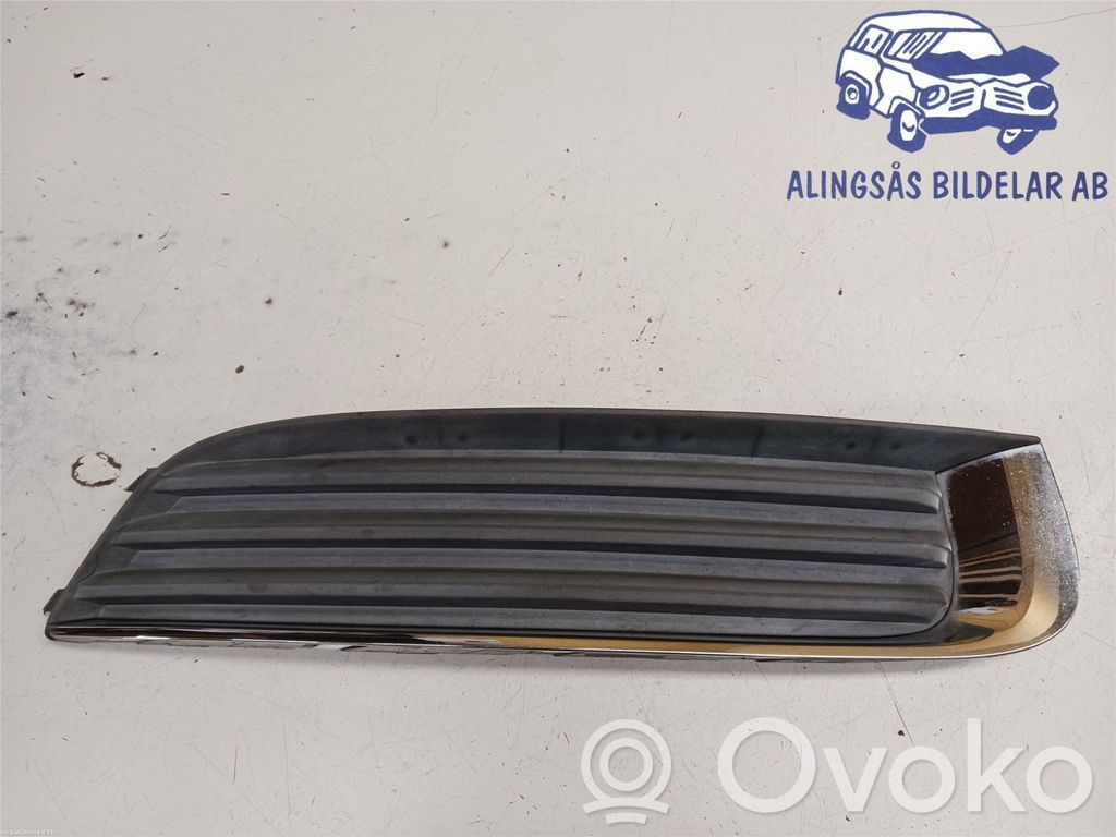 Maskownica / Grill / Atrapa górna chłodnicy   13269932,13266030,13266030