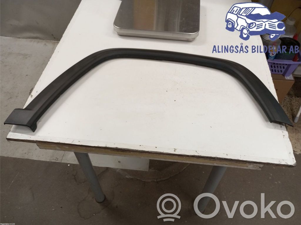 Jeep Compass Front arch trim 