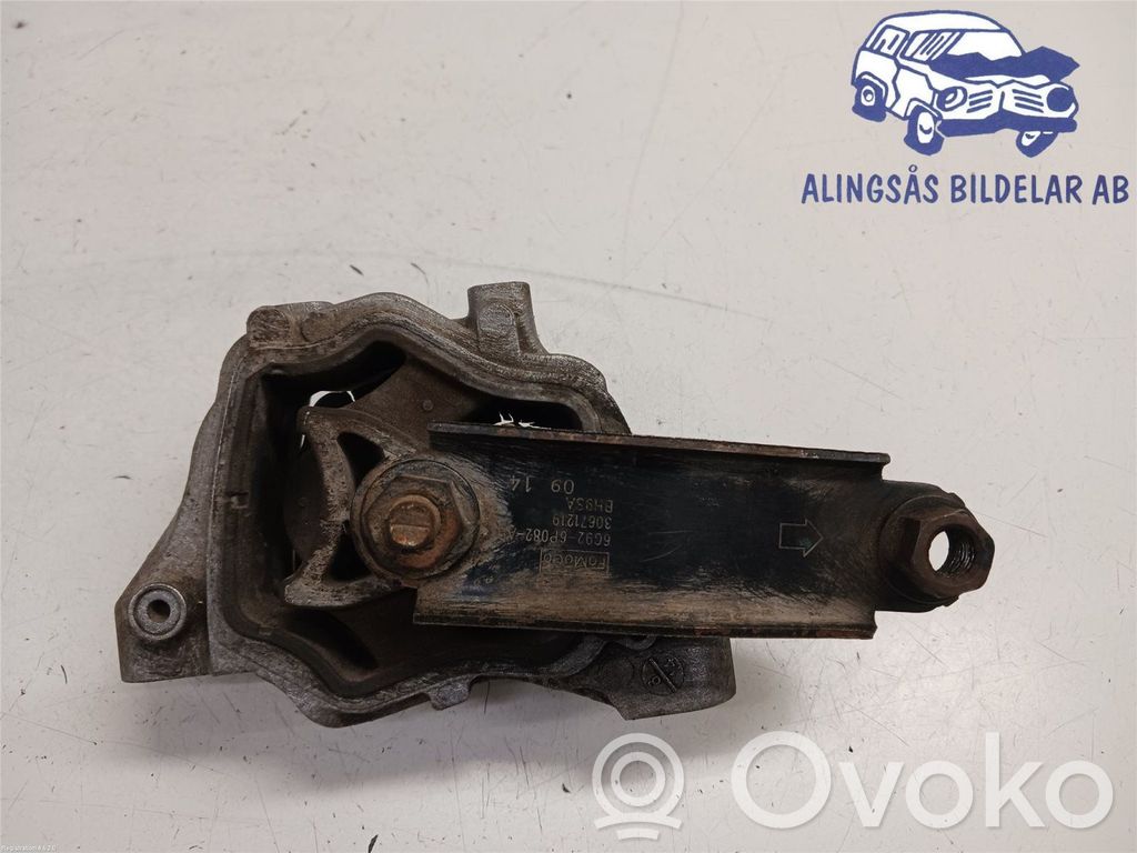 Volvo XC60 Engine mount bracket 