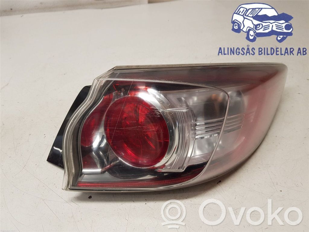 Mazda 3 II Aizmugurējais lukturis virsbūvē 