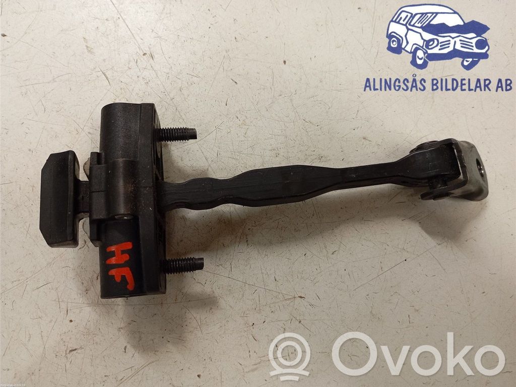 Opel Astra K Etuoven pidätin 