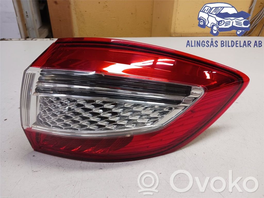 Ford Mondeo MK IV Lampa tylna 