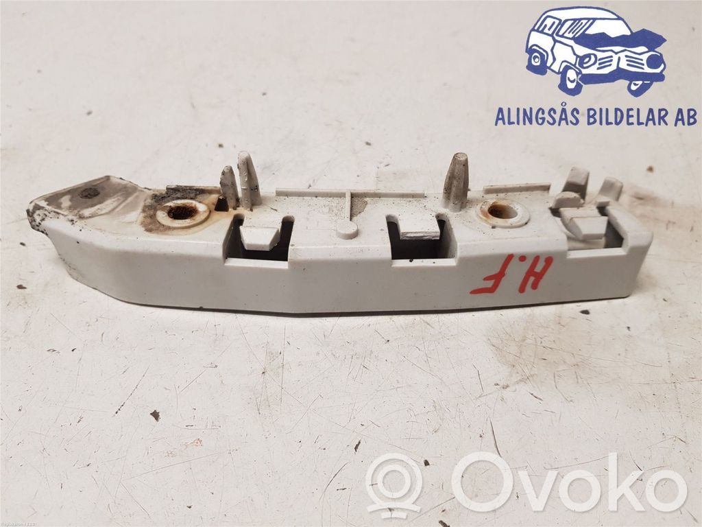 Ford Focus Front bumper mounting bracket 
